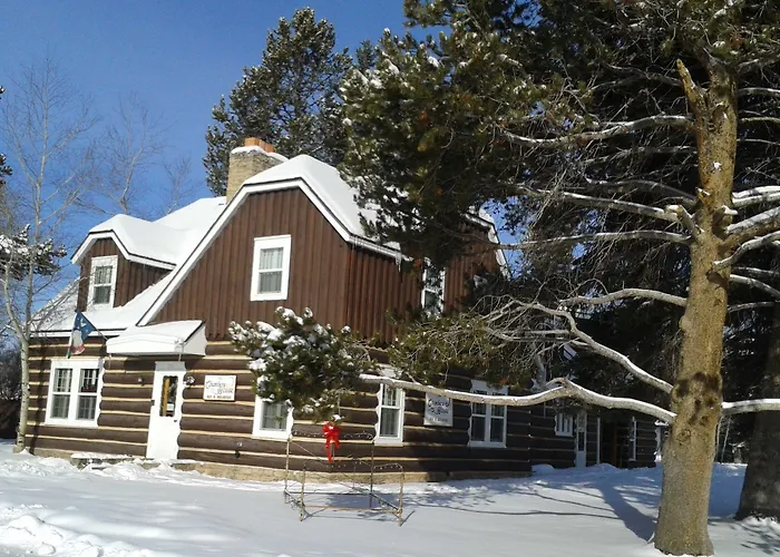 Chambers House Hotel *